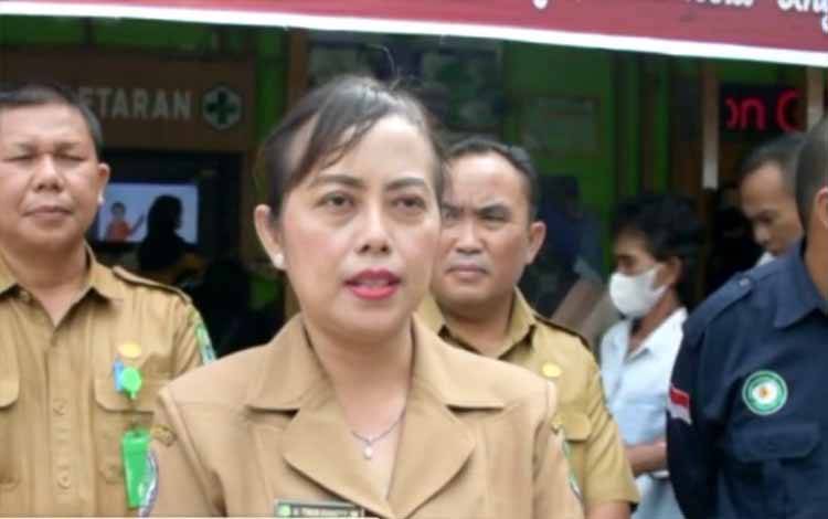 Plt Kepala Dinkes Kapuas, dr Tonun Irawaty Panjaitan. (FOTO: IST)