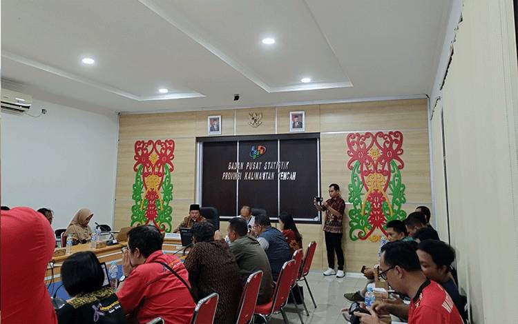 Rilis BPS Provinsi Kalimantan Tengah pada Kamis, 1 Februari 2024. (FOTO: TESTI PRISCILLA)
