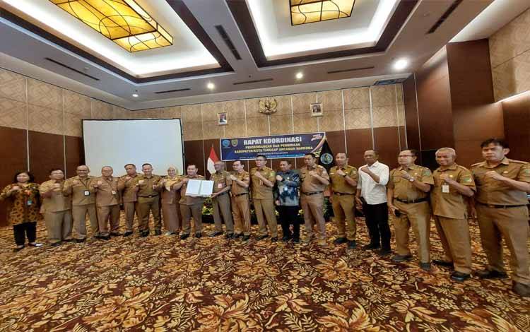 Pemerintah kabupaten dan kota berkomitmen bersama dalam upaya memerangi dan pencegahan terhadap penyalahgunaan Narkotika dan Prekursor Narkotika di Kalimantan Tengah.?(FOTO:YOAN JOHANES)