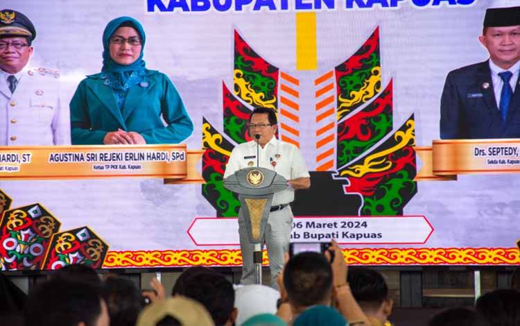Suasana saat Pj Bupati Kapuas, Erlin Hardi pimpin Rapat kerja daerah percepatan penurunan stunting digelar di Kabupaten Kapuas, bertempat di aula rumah jabatan Bupati Kapuas, Rabu, 6 Maret 2024. (FOTO: IST)