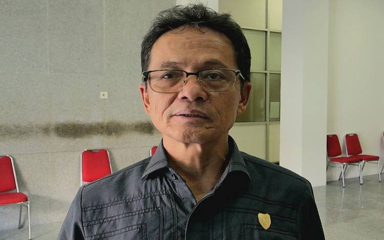 Ketua Komisi I DPRD Kalteng, Yohannes Freddy Ering. (FOTO: DONNY D)