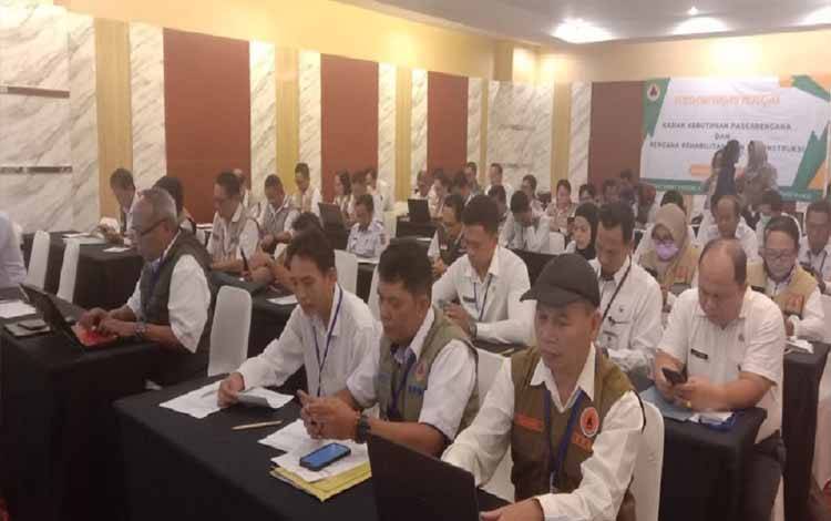 Peserta Rapat Pendampingan Petugas Pengkajian Kebutuhan Pasca Bencana (Jitu Pasna) dan Rencana Rehabilitasi dan Rekonstruksi Pasca Bencana (R3P) di Hotel Aquarius Palangka Raya, Selasa, 19 Maret 2024. (FOTO: IST)