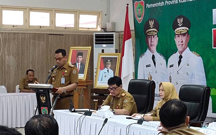 Pembahasan RKP DBH Sawit Se-Kalteng di Aula Bappedalitbang Kalteng. (FOTO:RIDUAN)