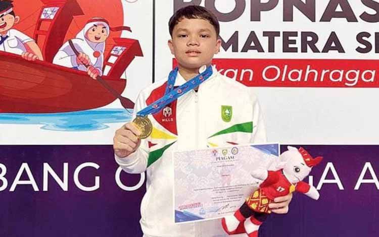 Lifter muda Indonesia, Kevin Andrian Ramadhan. ANTARA/HO-PB PABSI