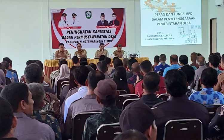 Pembinaan peran dan fungsi BPD dalam Pemerintah Desa di Aula Dinas Pemberdayaan Masyarakat dan Desa Kabupaten Kotawaringin Timur, Selasa, 7 Mei 2024. (FOTO: IST)