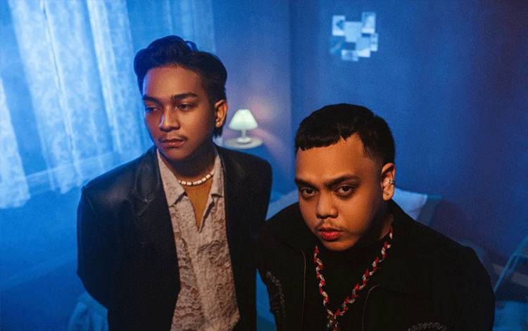 Band pop folk asal Tangerang, Daun Jatuh, hadirkan "Kini" jadi karya teranyarnya. (ANTARA/HO-Warner Music Indonesia)