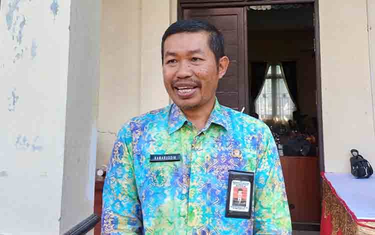Kepala BKPSDM Kotawaringin Timur Kamaruddin Makkalepu. (FOTO: DEWI)