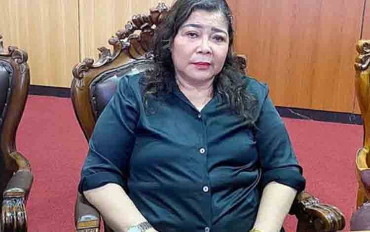 Ketua Komisi B DPRD Palangka Raya Nenie Adriati Lambung. (FOTO: IST)