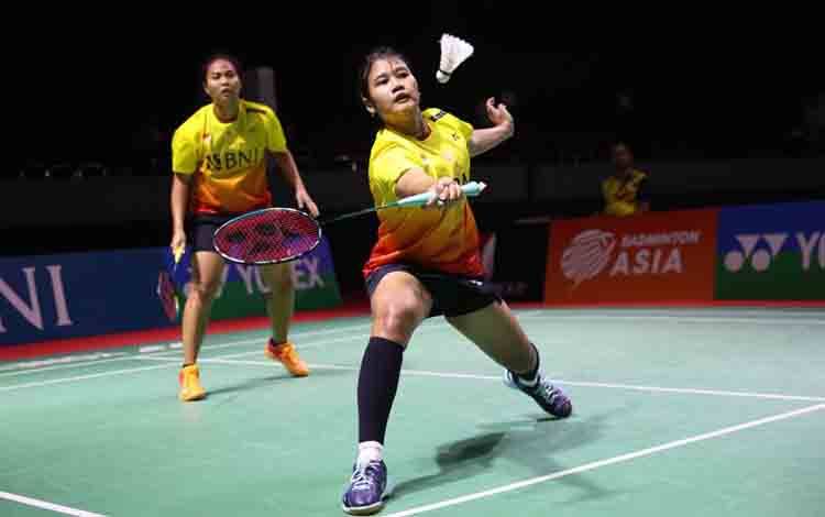 Arsip foto - Jesita Putri MIANTORO & Febi SETIANINGRUM Ganda Putri Indonesia pada pertandingan Perempat Final di Xpora Indonesia International Challenge 2023, Surabaya, 20/10/2023 (ANTARA/HO-PP PBSI)
