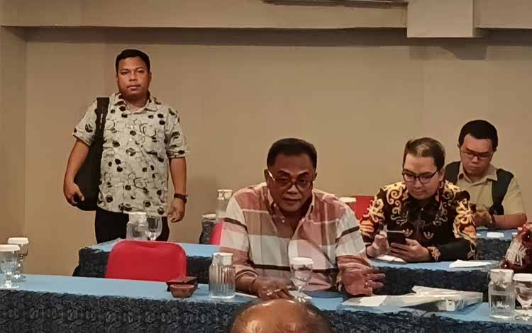 Ketua DPRD Palangka Raya Sigit Karyawan Yunianto (tengah) (Foto : IST)