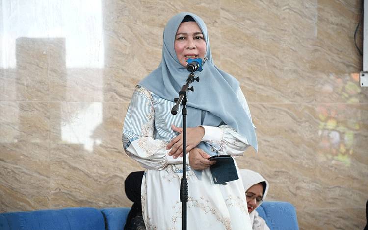 ?Pj Bupati Pulang Pisau saat memberikan sambutan dalam peringatan tahun baru Islam 1 Muharam 1446 Hijriah FOTO (RETHA)?