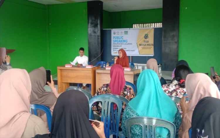 Suasana saat jajaran GP Ansor dan NU Kapuas adakan pelatihan publik speaking di Desa Warga Mulya, Kecamatan Mantangai. (FOTO: IST)