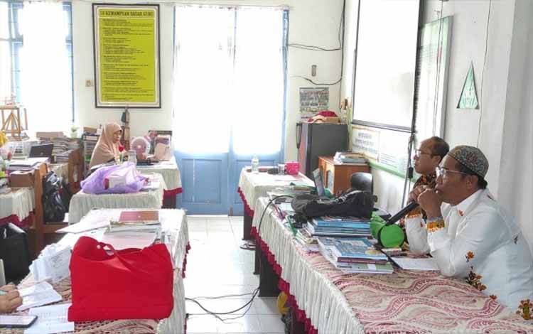 Jajaran MAN Kapuas saat ikuti sosialisasi KMA nomor 450 tahun 2024. (FOTO: IST)