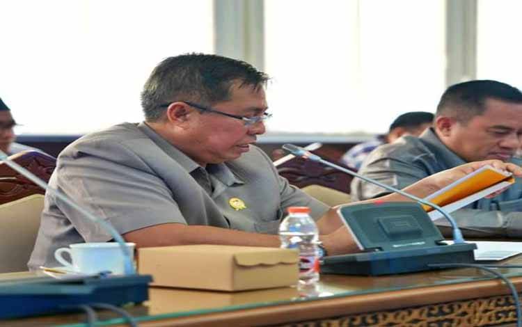 Wakil Ketua Komisi II DPRD Provinsi Kalteng, Sudarsono (Foto:MARINI)