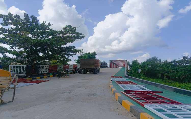 Jembatan Djanias Djangkan Dalam proses pengerjaan, menunggu pengaspalan(FOTO : RETHA)