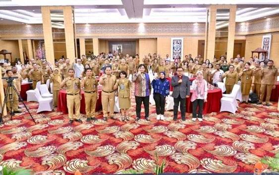 Foto bersama saat kegiatan diseminasi pengintegrasian rencana kerja sama daerah di Palangka Raya, Senin, 29 Juli 2024. (FOTO:IST)
