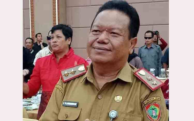 Sekretaris DPRD Kalteng, Dr H Pajarudinnoor.