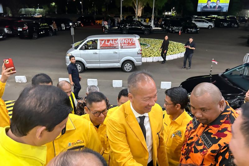 Wakil Ketua Umum Partai Golkar Agus Gumiwang Kartasasmita di kantor DPP Partai Golkar, Selasa (13/7/2024). ANTARA/Walda Marison.