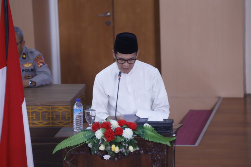 Wakil Bupati Lombok Tengah, Provinsi NTB HM Nursiah saat sidang paripurna di kantor DPRD Lombok Tengah, Rabu (14/08/2024) (ANTARA/HO-Humas DPRD Lombok Tengah)