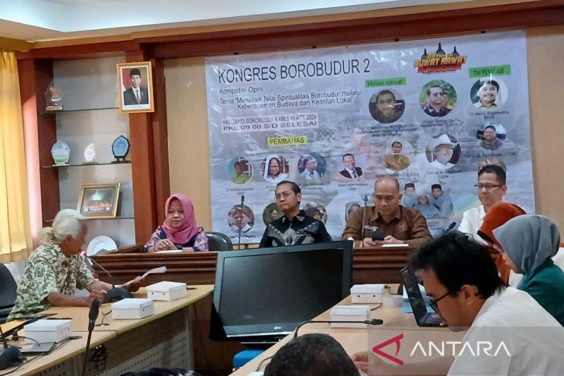 Pembukaan presentasi kompetisi opini yang digelar dalam Ruwat Rawat Borobudur tahun 2024. ANTARA/Heru Suyitno