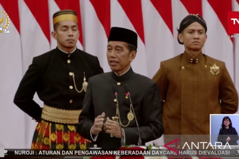 Tangkapan layar - Presiden Joko Widodo (Jokowi) memberikan sambutan pada Sidang Tahunan MPR RI dan Sidang Bersama DPR RI dan DPD RI Tahun 2024 di Kompleks Parlemen Senayan, Jakarta, Jumat (16/8/2024). (ANTARA/YouTube/DPR RI/Mentari Dwi Gayati)