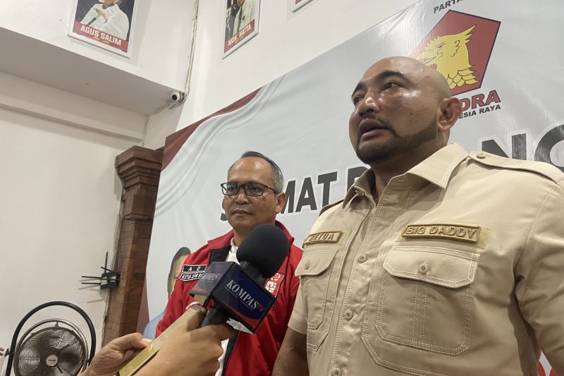 Dokumentasi Ketua DPD Partai Gerindra Bali Made Muliawan Arya diwawancara di Denpasar, Bali. ANTARA/Ni Putu Putri Muliantari.