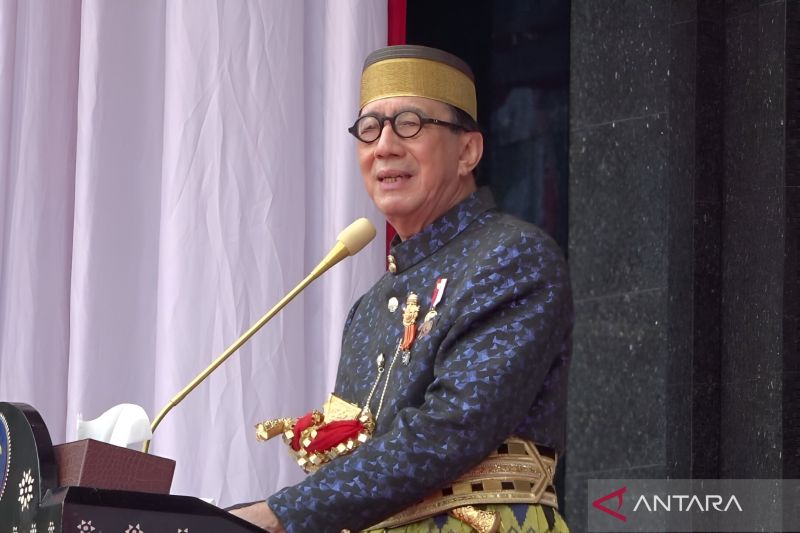 Menkumham Yasonna H. Laoly berbicara ketika memimpin Upacara Peringatan Hari Ulang Tahun (HUT) Ke-79 RI di Gedung Kemenkumham, Jakarta, Sabtu (17/8/2024). ANTARA/Nadia Putri Rahmani