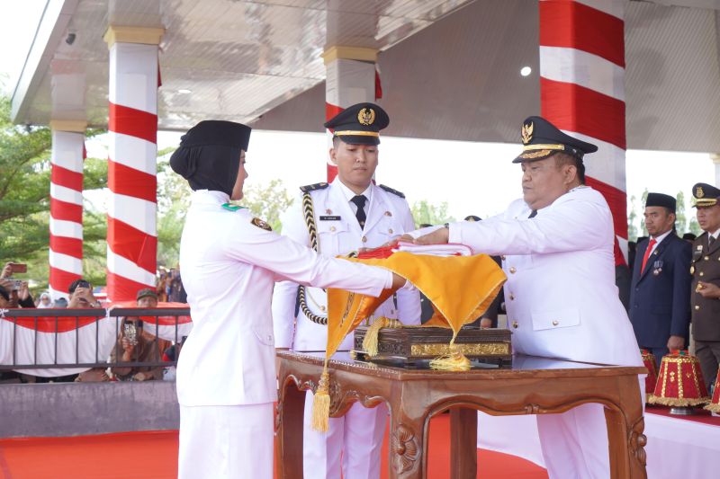 Pj Bupati Luwu Muh Saleh menjadi Irup Proklamasi Kemerdekaan RI ke-79 Tahun di Belopa, Luwu, Sabtu,(17/8/2024).ANTARA/HO-Pemkab Luwu