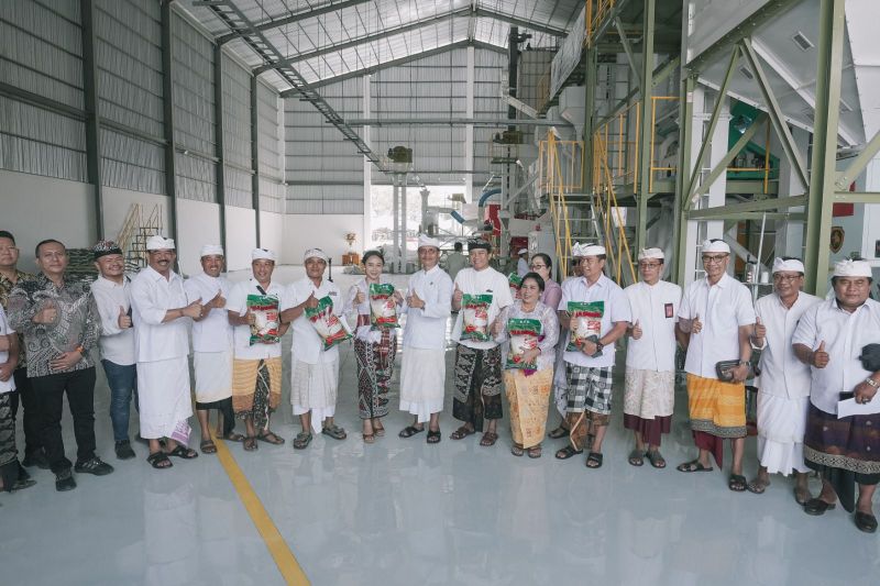 Peresmian gedung unit penggilingan padi atau rice milling unit (RMU) di Kabupaten Badung, Bali. ANTARA/HO-Diskominfo Badung
