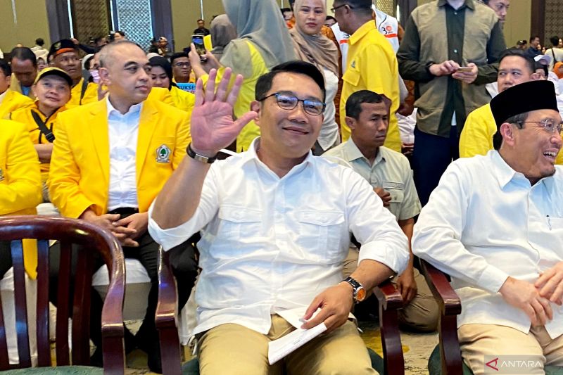 Prospective Jakarta governor Ridwan Kamil at the coalition declaration ahead of the Jakarta gubernatorial election at the Sultan Hotel, Jakarta, on Monday (August 19, 2024). (ANTARA/Luthfia Miranda P/rst)