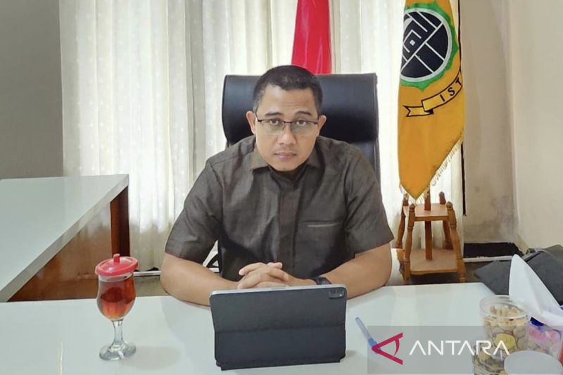 Pengamat intelijen dan keamanan Ngasiman Djoyonegoro. ANTARA/Bagus Ahmad Rizaldi.