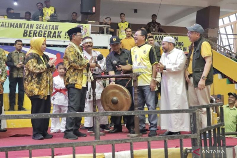 Ketua DPRD Provinsi Kalimantan Selatan Supian HS menghadiri pembukaan Kejurprov FORKI di GOR Hasanuddin HM Banjarmasin, Kamis (22/8/2024) sore. (ANTARA/HO-Humas Setwan Kalsel)