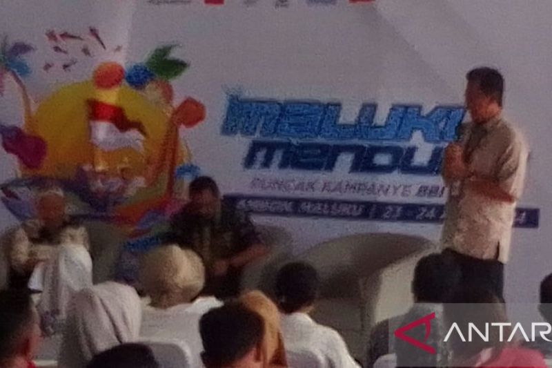 Balai Penerapan Standar Instrumen Pertanian Maluku mendorong petani memproduksi beras premium untuk dijual ke pasar modern agar bisa meningkatan pendapatan mereka di Ambon, Maluku (24/8/2024). (ANTARA/daniel)