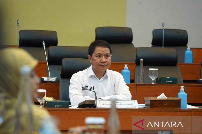 Direktur Jenderal Penyelenggaraan Haji dan Umrah Kementerian Agama Hilman Latief dalam sidang Pansus Angket Haji DPR RI di Jakarta, Rabu (21/8/2024). (ANTARA/HO-Kemenag/am)