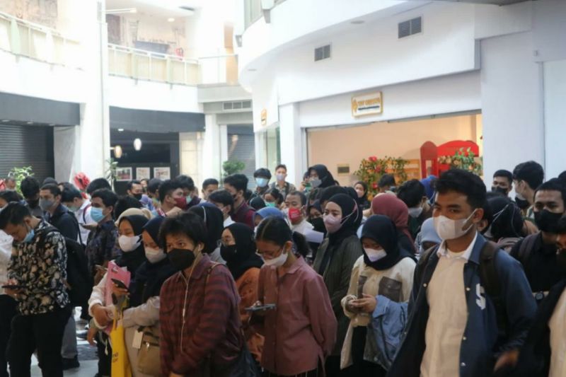 Arsip foto - Suasana para peserta mendatangi bursa kerja yang diadakan Pemerintah Kota Administrasi Jakarta Selatan, Jakarta, Rabu. (31/8/2022) ANTARA/HO-Sudin Kominfotik Jakarta Selatan