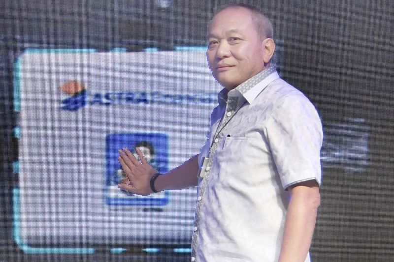 Direktur Astra International sekaligus Director Incharge Astra Financial Suparno Djasmin di Surabaya, Jawa Timur, Senin (26/8/2024). (ANTARA/HO-Astra Financial)