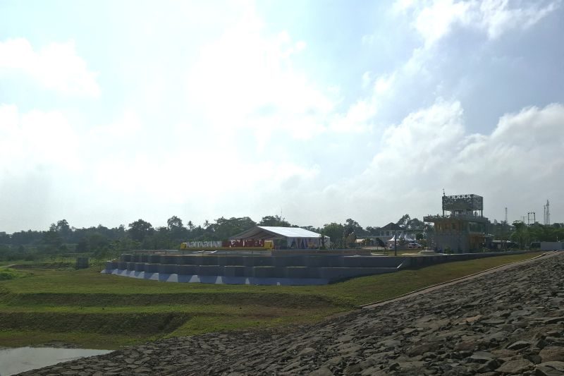 Bendungan Margatiga yang berada di Kabupaten Lampung Timur dan baru saja diresmikan oleh Presiden Jokowi, di Lampung Timur, Senin (26/8/2024). ANTARA/Ruth Intan Sozometa Kanafi