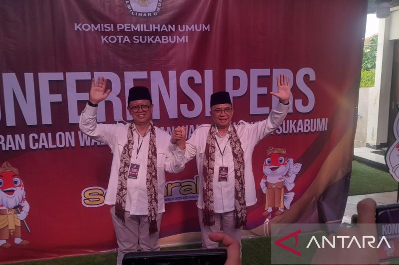 Pasangan bakal calon Wali-Wakil Wali Kota Sukabumi M Muraz-Andri Setyawan Hamami diusung Partai Demokrat dan Golkar serta didukung PSI, PKN, Prima, Gelora dan PBB. (ANTARA/Aditya Rohman)