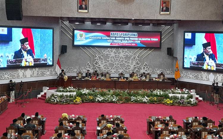 Wakil Gubernur Kalteng, H. Edy Pratowo, bertempat di Ruang Rapat Paripurna DPRD Provinsi Kalteng, Rabu, 28 Agustus 2024 (Foto:MARINI)