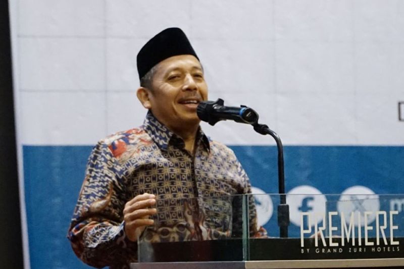 Plt Kepala Kanwil Kemenag Riau Muliardi saat menyaksikan pelatihan tenaga kependidikan di daerah terpencil. ANTARA/HO-Humas Kemenag Riau.