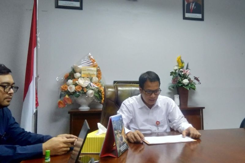 Kepala OJK Sulteng Triyono Raharjo. ANTARA/Nur Amalia Amir