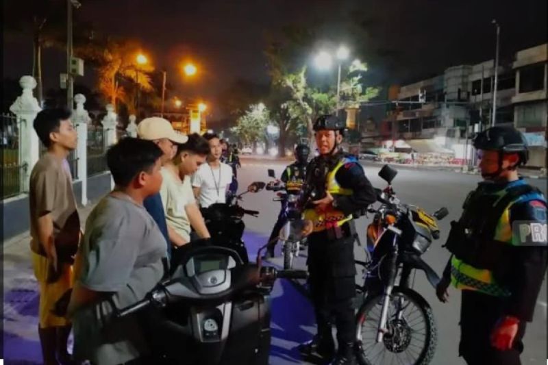 Personel Polda Sumatera Utara melakukan patroli di Medan, Sumut dalam rangka menjaga keamanan dan ketertiban masyarakat (kamtibmas). (HO-Bidang Humas Polda Sumatera Utara)