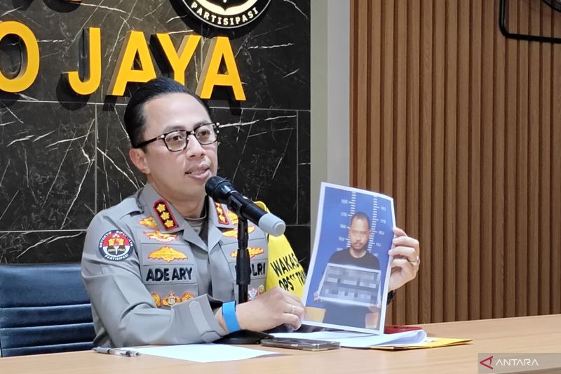 Kabid Humas Polda Metro Jaya Kombes Polisi Ade Ary Syam Indradi saat ditemui di Jakarta, Kamis (28/8/2024). ANTARA/Ilham Kausar