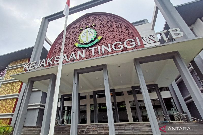 Foto arsip-Gedung Kejati NTB. (ANTARA/Dhimas B.P.)