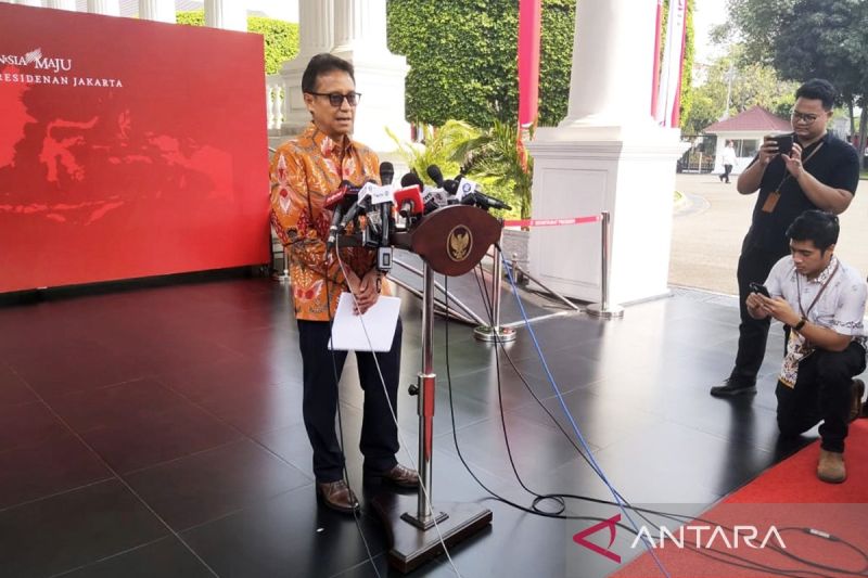 Menteri Kesehatan Budi Gunadi Sadikin saat menyampaikan keterangan terkait Mpox di kompleks Istana Kepresidenan Jakarta, Selasa (27/8/2024). ANTARA/Andi Firdaus/aa.