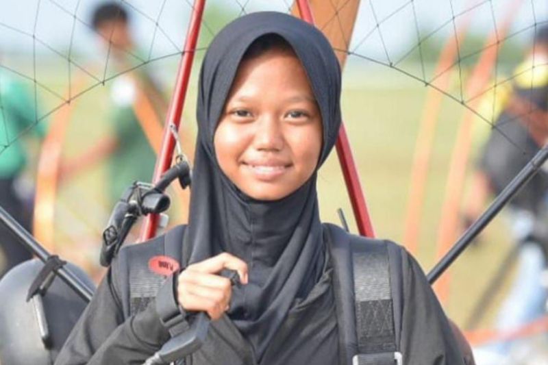 Atlet putri PON Sumut, Ditta Vanesha Aulya Putri, meraih emas pertama Sumut dari cabang aerosport. (ANTARA/HO)