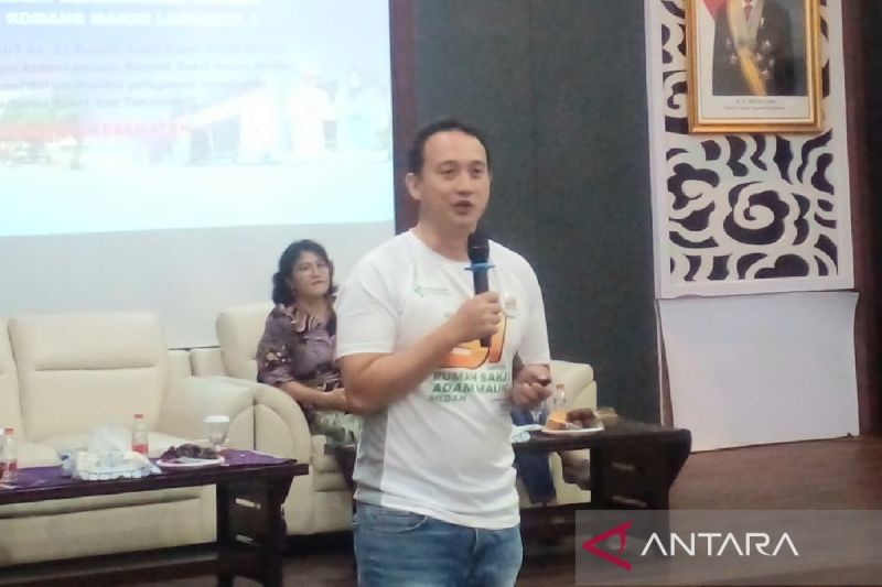 Dokter ahli tumor tulang dari Rumah Sakit (RS) Adam Malik dr Andriandi MKed(Surg), SpOT(K). (ANTARA/M. Sahbainy Nasution)