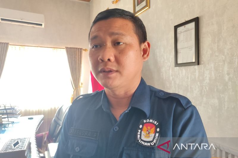 Ketua KPU Kota Bengkulu Reyendra Firasad. ANTARA/Anggi Mayasari