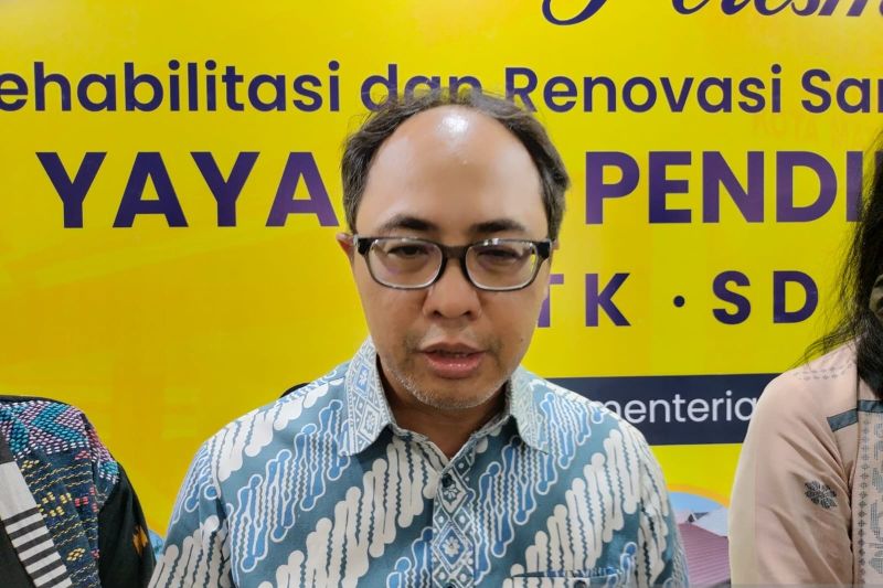 Dokumentasi - Staf Ahli Menteri PUPR Bidang Teknologi, Industri dan Lingkungan sekaligus Juru Bicara Kementerian PUPR Endra S Atmawidjaja. (ANTARA/AJi Cakti)