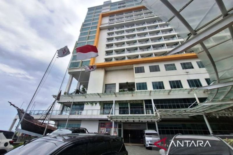 Salah satu hotel di pusat Kota Balikpapan. ANTARA/Muhammad Solih Januar